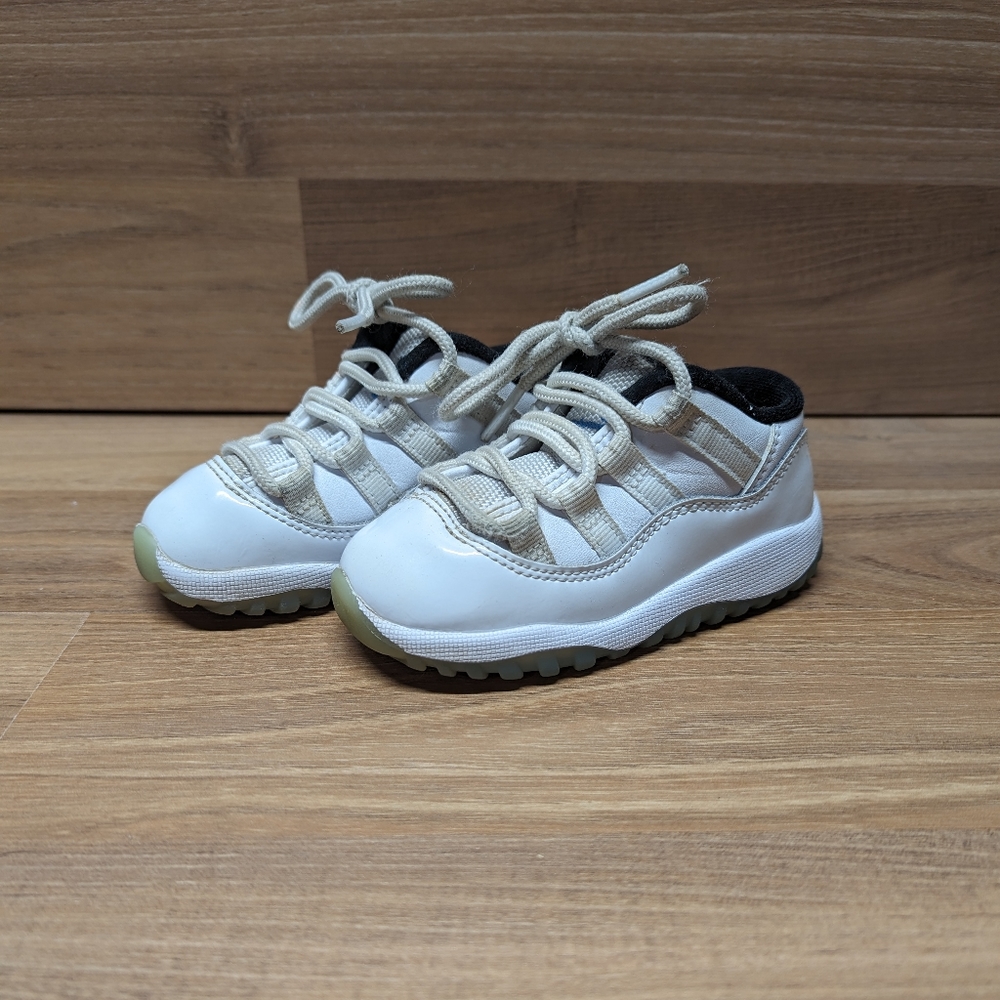 505836-117 Air Jordan Retro 11 Low 'Legend Blue' Size 7c